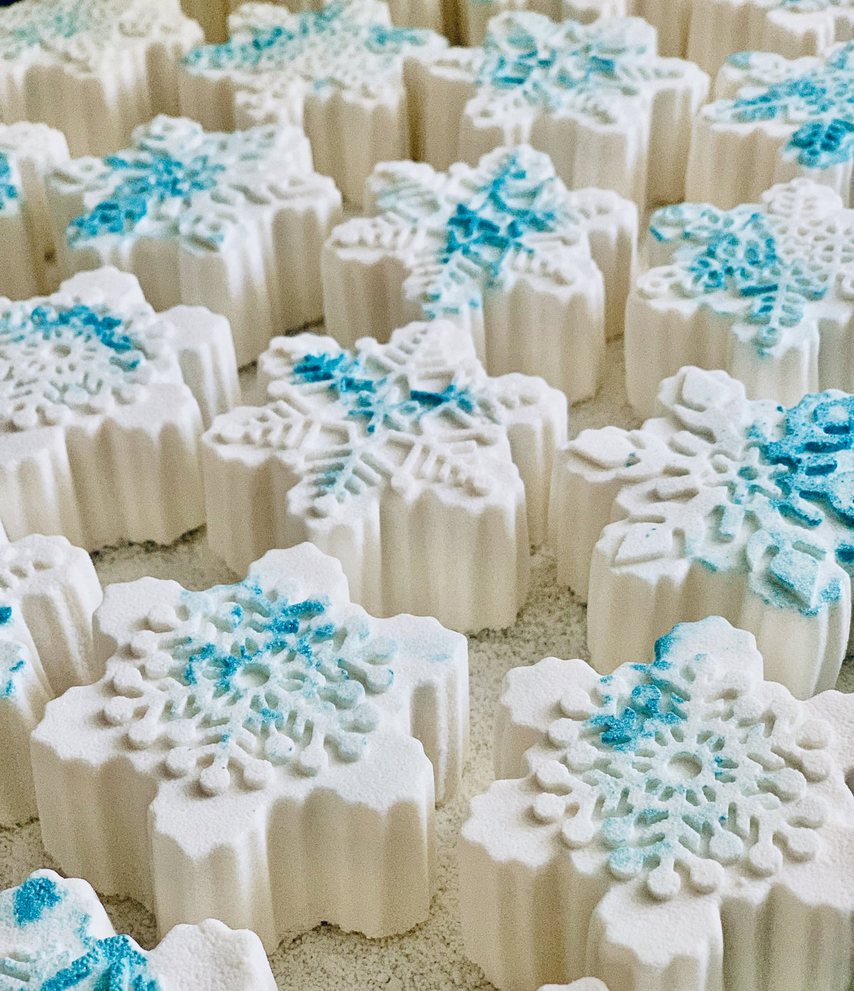 Snowflake Bath Bombs & Shower Steamers, Bath Fizzies, Winter Wonderland, Warm Cozy Scent, 3 oz each